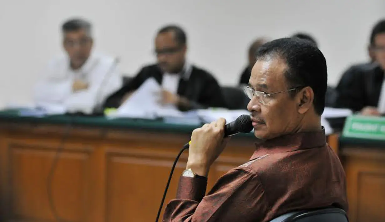  Hambit menjelaskan jika Akil pernah mengatakan perkara sengketa Pilkada Gunung Mas berat (Liputan6.com/Johan Tallo)