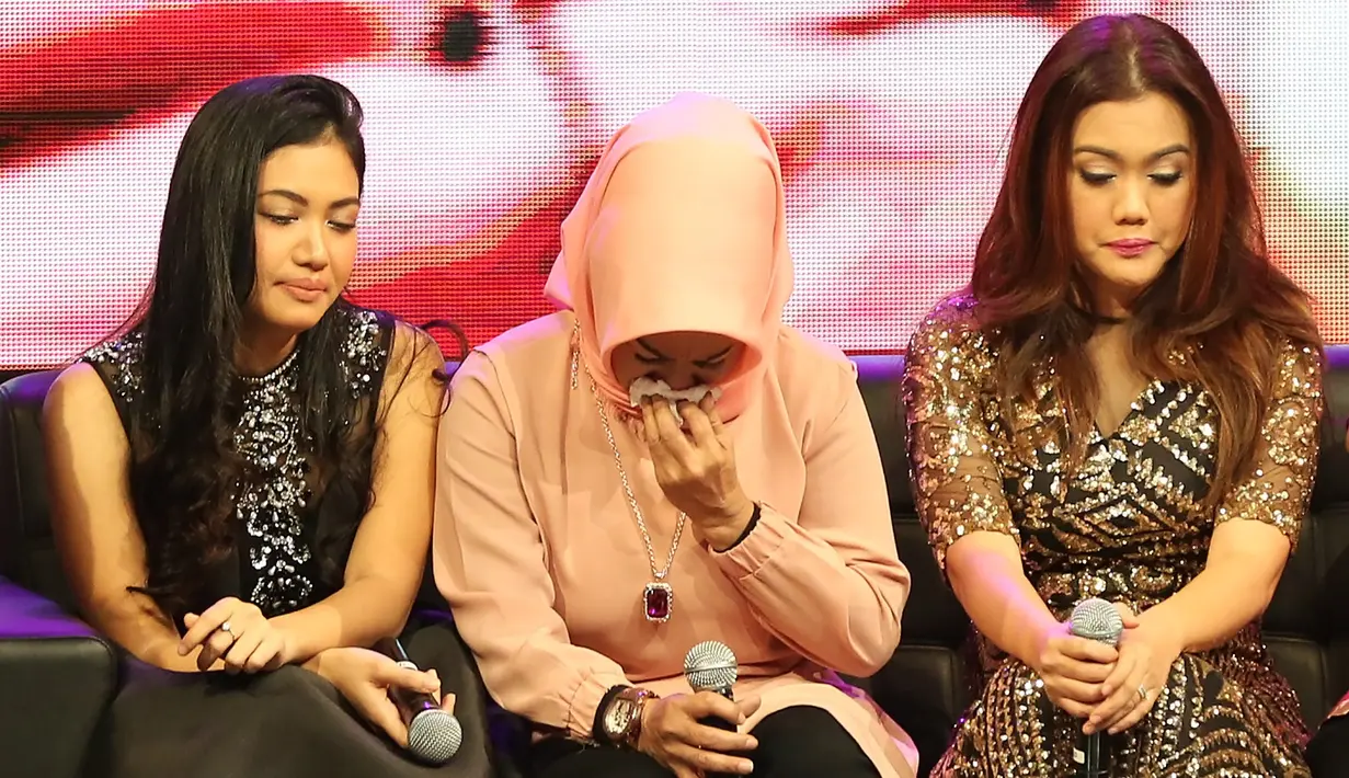 "Pasti. Ini udah jadi niatnya kak Jupe hasil uangnya nanti akan dibagi dengan yang lain. Kak Jupe sendiri punya rumah singgah namun keadaannya cukup memprihatinkan," ujar Nia Anggia. (Bambang E. Ros/Bintang.com)