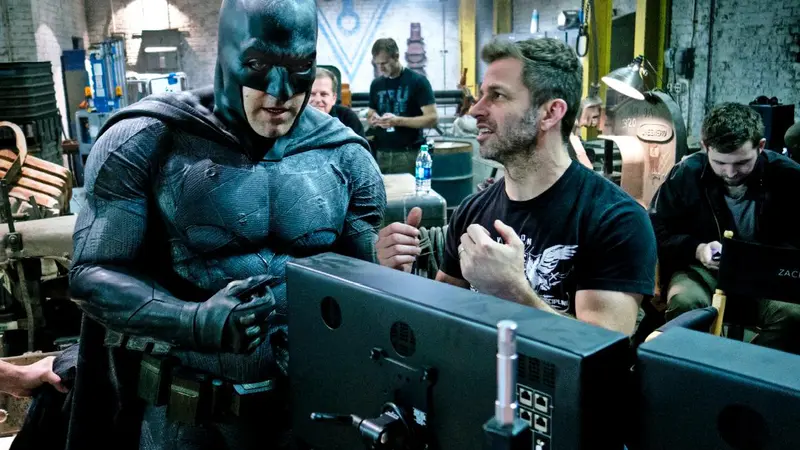 Zack Snyder Bantah Anaknya Perankan Robin di Batman v Superman