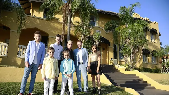 [Bintang] Punya Ayah Kaya, Remaja Ini dapat Uang Jajan Rp 91 Juta per Bulan