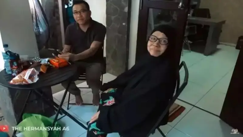 Potret Rumah Ibu Anang Hermansyah yang Berada di Bandung, Mewahnya Tak Kalah dari Istana Cinere