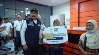 Dihadiri Mensos, Warga Sleman Terima Bansos PKH Sembako