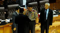 Komjen Pol Budi Gunawan memberikan hormat kepada Ketua Sidang Paripurna Taufik Kurniawan, Jakarta, Kamis (15/1/2015). (Liputan6.com/Faisal R Syam)