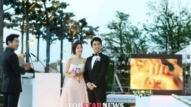 Ahn Jae-wook and Choi Hyeon-joo