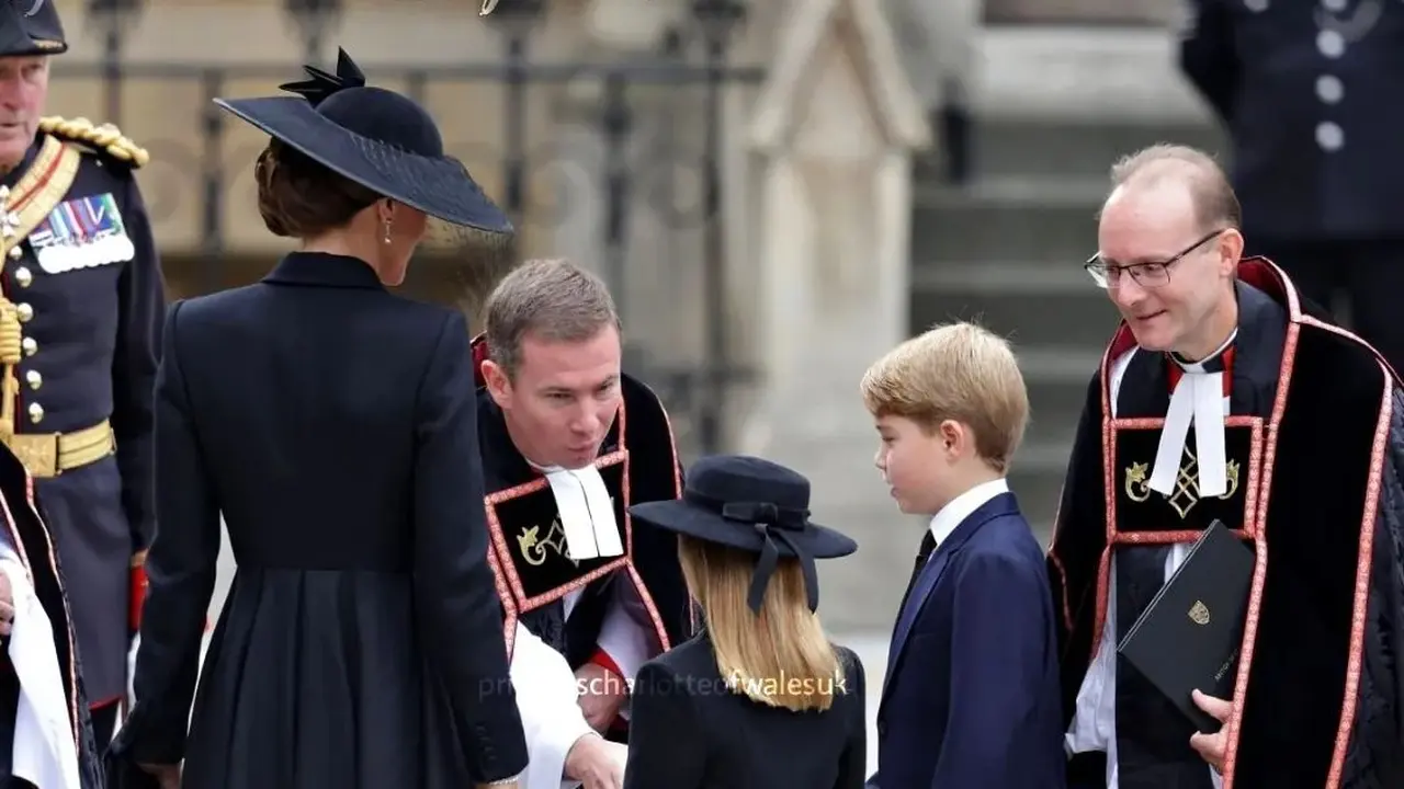 Gaya twinned Kate Middleton dan Princess Charlotte