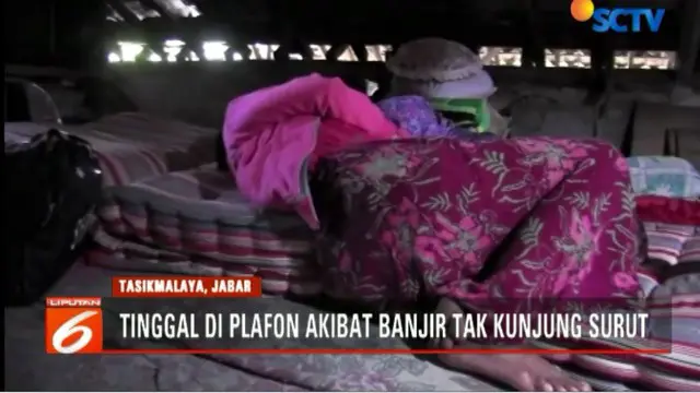 Tak Ada Pengungsian, Korban Banjir Tasikmalaya Tinggal di Atap Rumah