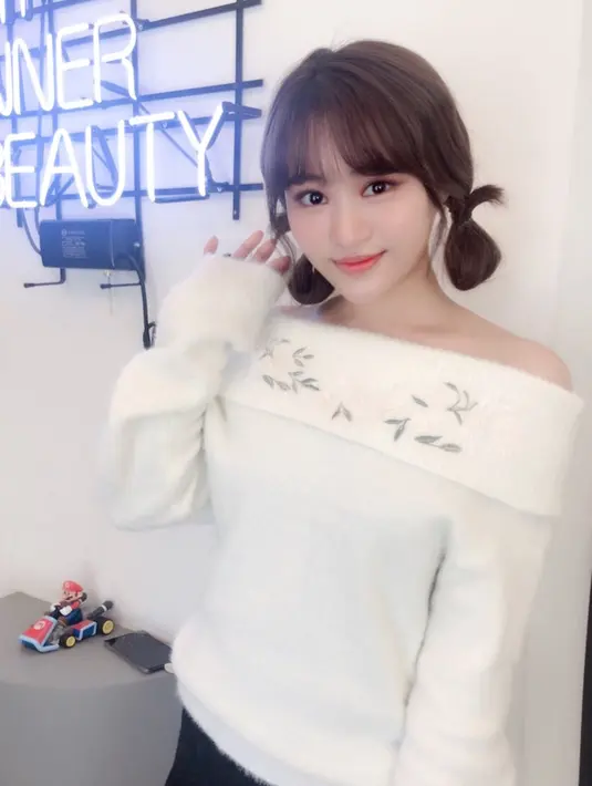 Sedangkan Matsuda Miko pernah menjadi personel NMB48 dengan nama panggung Okada Risako. (Foto: instagram.com/miko__m1028)