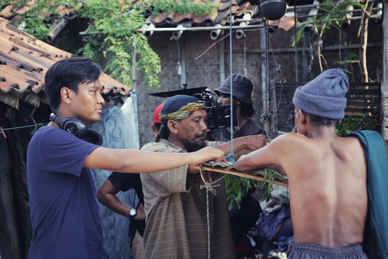 Sutradara Wicaksono Wisnu Legowo di balik layar film Turah (Liputan6.com/Fajar Eko Nugroho)