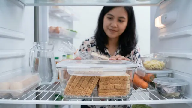 Cara Menyimpan Roti Tawar di Kulkas Agar Tetap Lembut dan Tidak Kering
