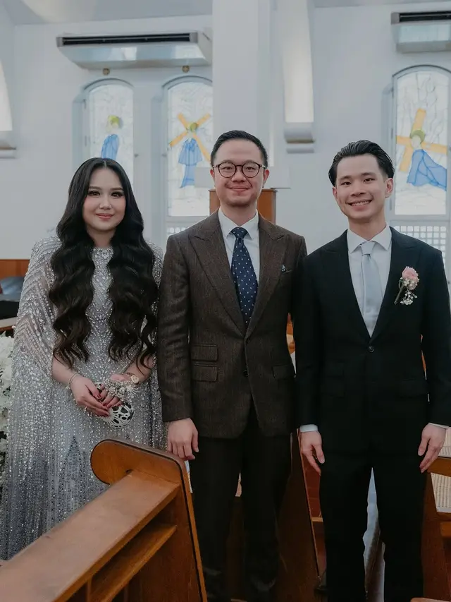 6 Potret Sisca Kohl dan Jess No Limit di Pernikahan Jessica Jane, Memukau
