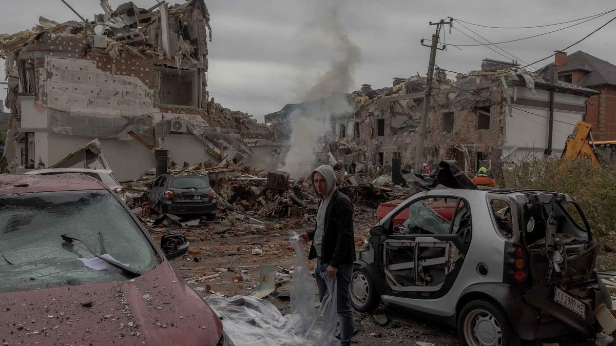 Serangan Udara Rusia Hantam Sejumlah Wilayah di Ukraina, Empat Tewas Puluhan Lainnya Terluka