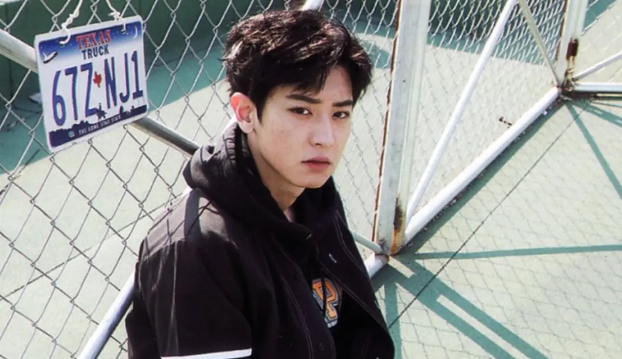 Chanyeol EXO pernah berkolaborasi dengan Far East Movement dalam lagu Freal Luv. Dalam lagu itu, Chanyeol memperlihatkan kemampuan rapnya. (Foto: soompi.com)