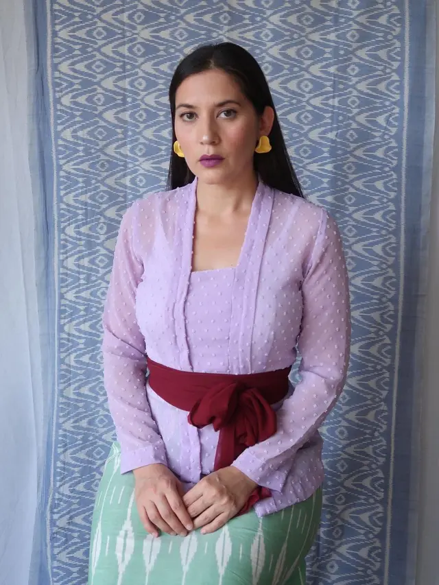 Menetap di Luar Negeri, Ini 7 Gaya Hannah Al Rashid Pakai Batik dan Kebaya