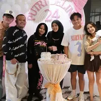 Gaya Mahalini saat Ulang Tahun Adik Iparnya, Putri Delina ke-24. [@putridelinaa]