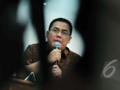Langkah Komisi Pemberantasan Korupsi (KPK) yang menggeledah kantor Kementerian Pembangunan Daerah Tertinggal mengundang reaksi Helmi Faisal (Liputan6.com/ Johan Tallo)