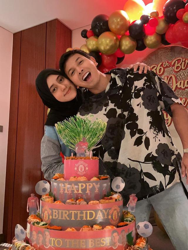 Dapat Kado Mewah, Ini 7 Momen Ulang Tahun Sonny Septian yang Ke-36