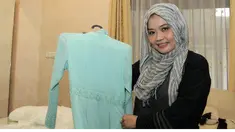 Ibu Negara Iriana Jokowi telah tiba di kota kelahirannya, Solo, Jawa Tengah sejak Senin 13 April 2015. Kepulangan istri Presiden tersebut ke kampung halamannya untuk melihat persiapan rencana pernikahan sang putra sulung, Gibran Rakabuming Raka denga...