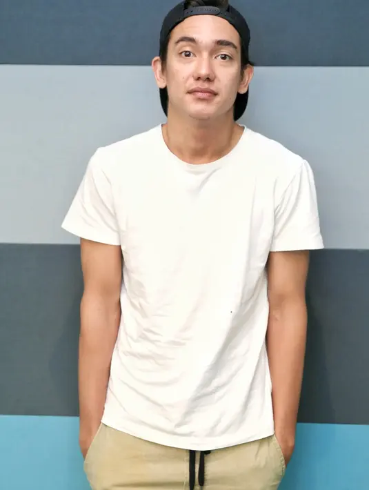 Film Pertaruhan akan dirilis pada 9 Februari medatang. Film itu menceritakan pak Musa (Tio Pakusadewo) yang bekerja sebagai satpam berjuang menghidupi keempat anak laki-lakinya. (Adrian Putra/Bintang.com)