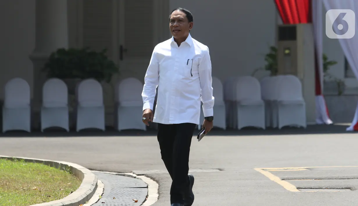Politikus Partai Golkar Zainudin Amali tiba di Istana, Jakarta, Selasa (22/10/2019). Belum diketahui posisi apa yang akan diisi oleh Zainudin dalam kementerian Kabinet Kerja Jilid II. (Liputan6.com/Angga Yuniar)