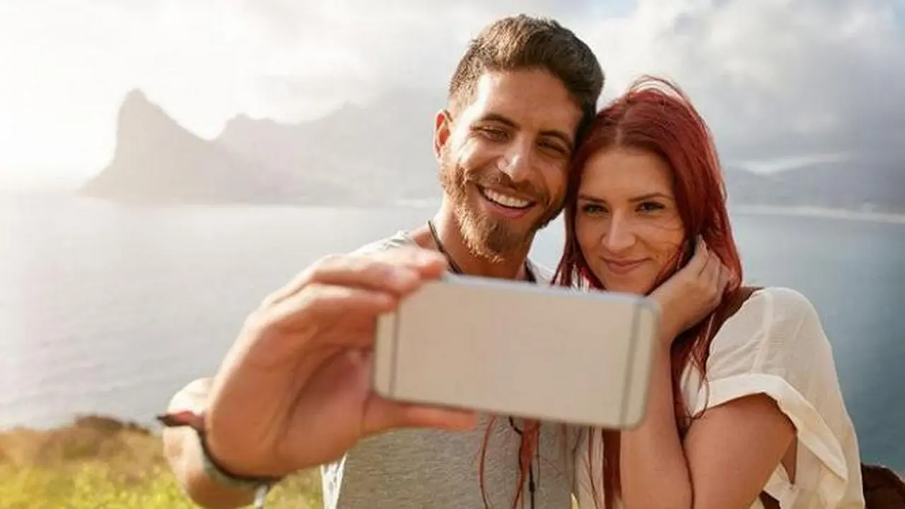 Ingin Mesra dengan Pasangan? Lakukan 10 Perjalanan Traveling Ini