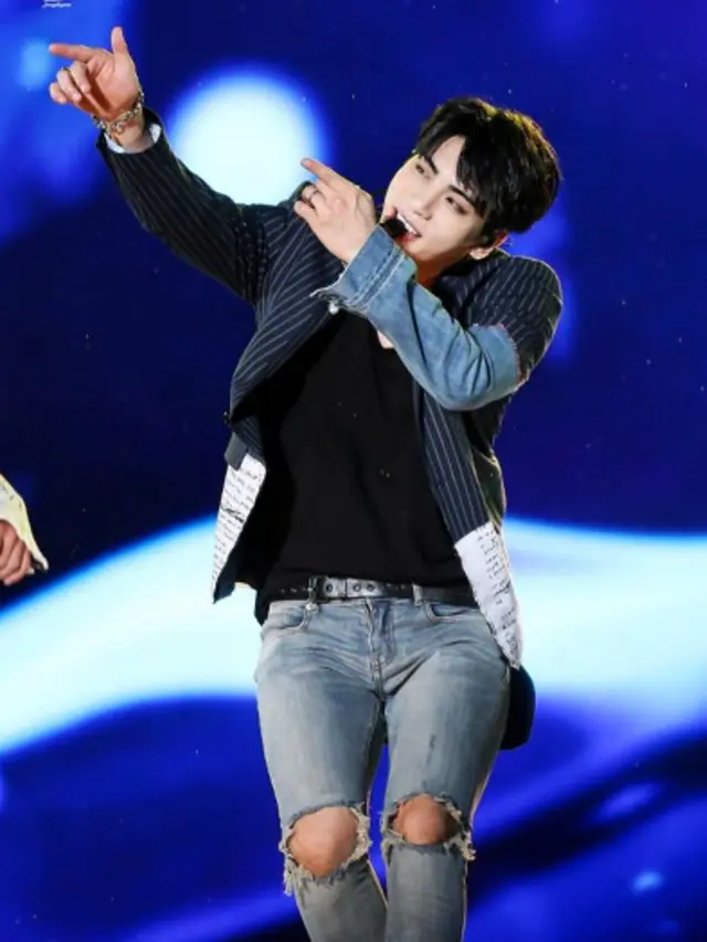 Jonghyun `SHINee`