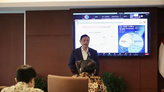 Menko Bidang Kemaritiman dan Investasi, Luhut B. Pandjaitan