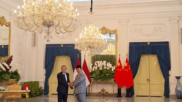 Presiden Prabowo Subianto menerima kunjungan resmi Perdana Menteri (PM) China, Li Qiang di Istana Merdeka Jakarta, Minggu (25/5/2025).