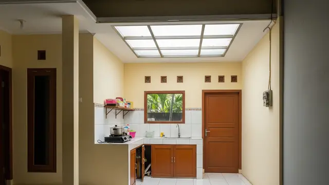 9 Inspirasi Rumah Kecil dengan Skylight agar Tidak Gelap, Solusi Hemat Energi