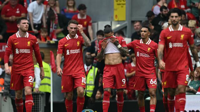 Momen Emosional Darwin Nunez Usai Cetak Gol Perdana