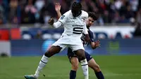 Chelsea dikabarkan sudah mengamankan jasa gelandang Rennes Lesley Ugochukwu untuk musim ini (AFP)