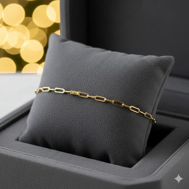 5. Gelang Rantai Mini Paperclip yang Sangat Tipis