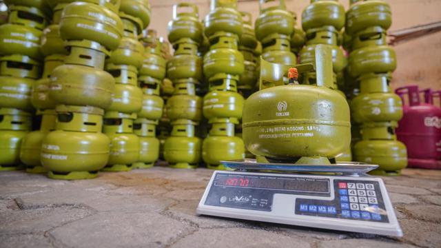 Pertamina Patra Niaga pastikan harga LPG 3 kg di Pangkalan resmi mengikuti HET yang ditetapkan setiap Pemda. (Foto: Pertamina)