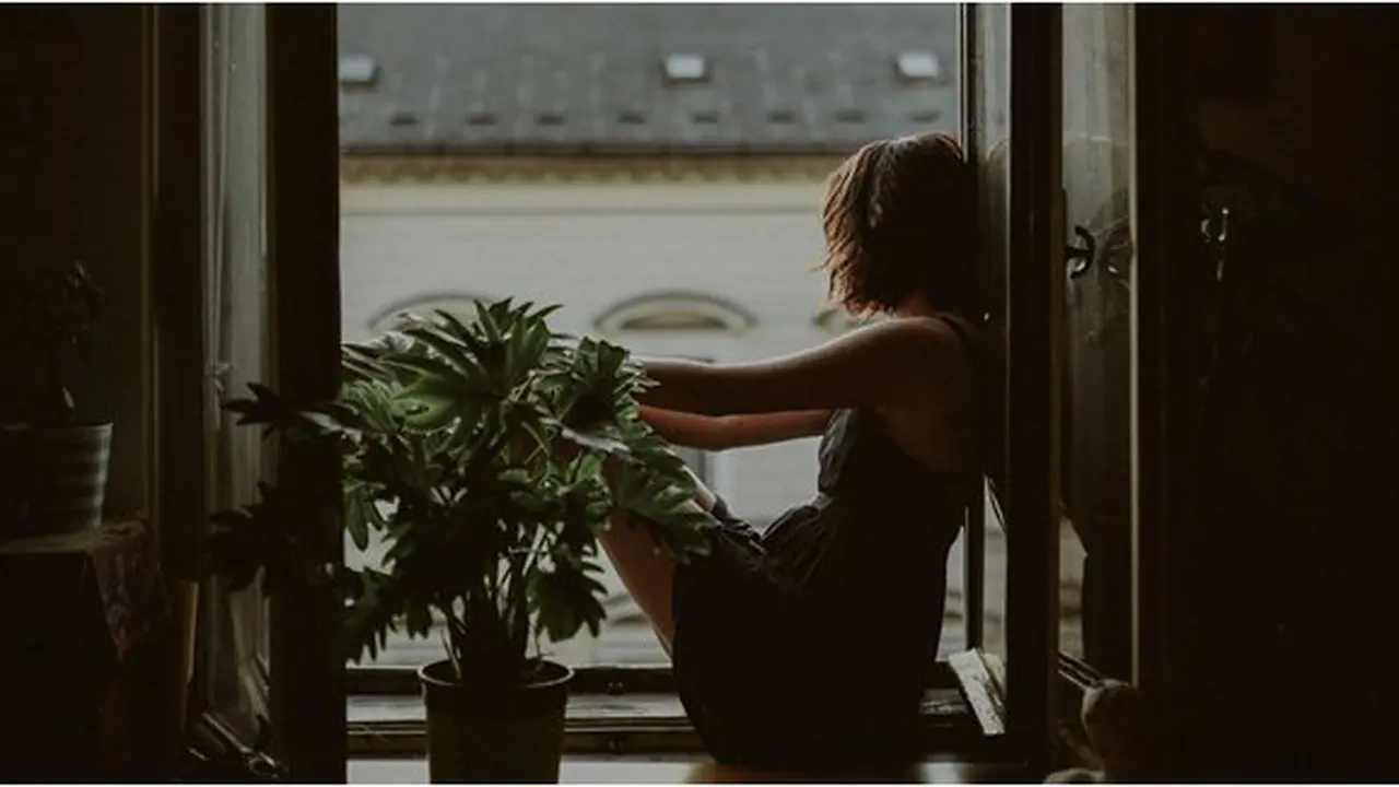 Kesepian/copyright unsplash.com/@all_who_wander