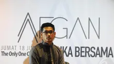 Penyanyi Afgan menggelar acara buka puasa bersama para penggemarnya di kawasan Senayan, Jakarta, Jumat (18/7/14). (Liputan6.com/Andrian M Tunay)