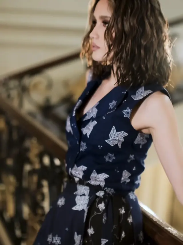 Outfit Cinta Laura Selama Berada di Paris. [@claurakiehl]