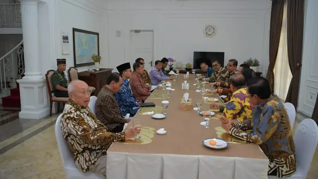 Pimpinan MPR di Rumah Dinas JK