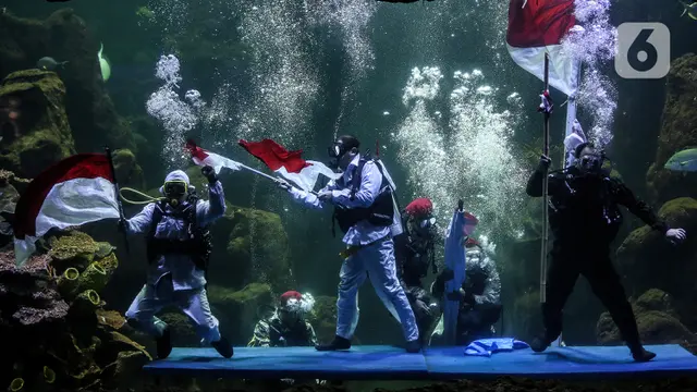 Suasana Peringatan Hari Pahlawan di Seaworld