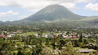 Jalur Pendakian Gunung Lokon Ditutup Total