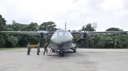 Pesawat CN-295 mampu mengangkut 2,4 ton garam, sementara Cassa 212-200 bisa memuat 800 kg garam. (merdeka.com/Iqbal S. Nugroho)