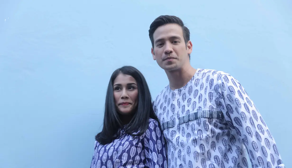 Melakukan perjalanan ke London, ternyata Tarra pun tak menyangka jika sang istri talh mempersiapkan segalanya dengan matang. Mulai dari tempat tujuan, dan cara mencapainya dipersiapkan Gya. (Nurwahyunan/Bintang.com)