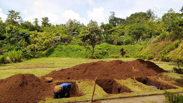Lahan pekuburan yang diwakafkan untuk para jenazah penderita Covid-19 di Bandung, Jawa Barat. (Istimewa)