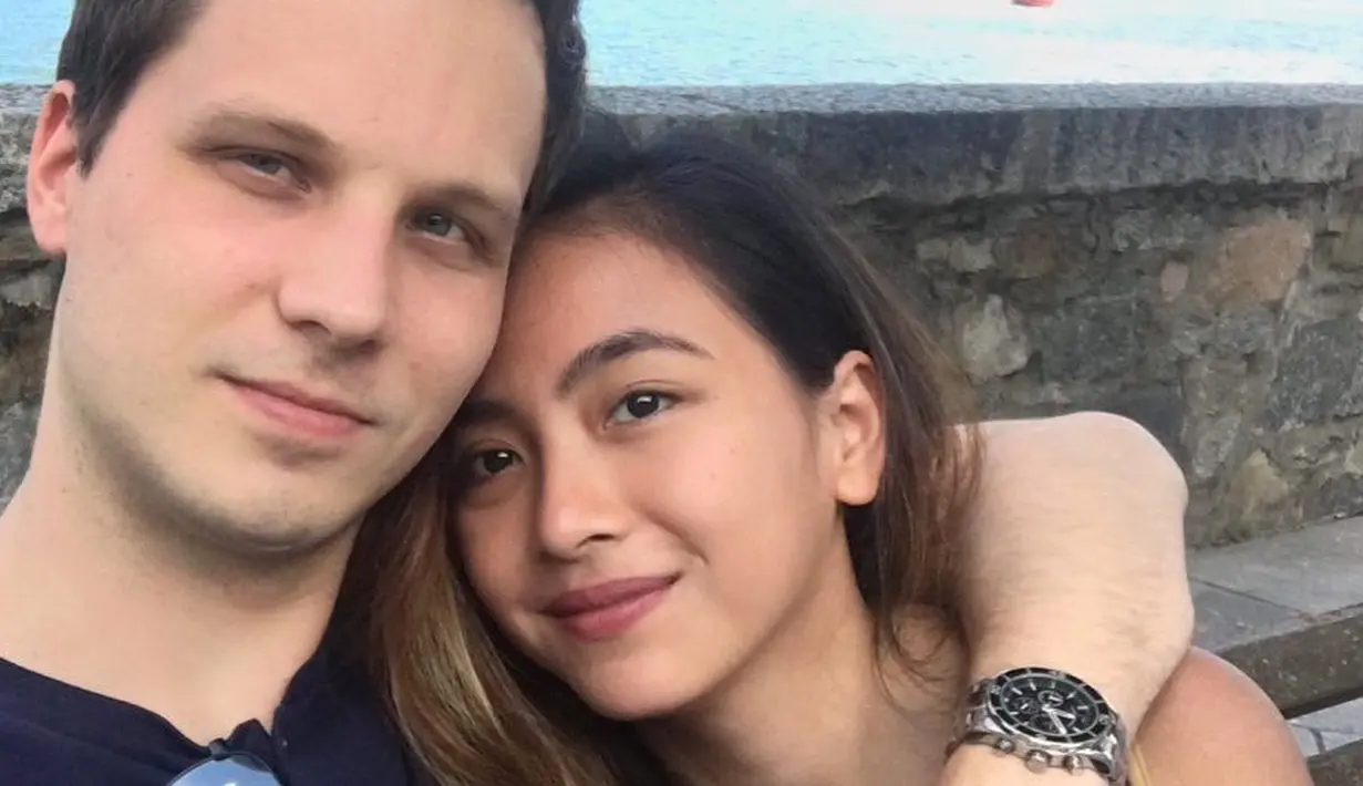 Nadia Vega pernah menjalani LDR dengan pria asal Belanda, Sultan Yaar Jorik Doz. (foto: instagram.com/thenadiavega)