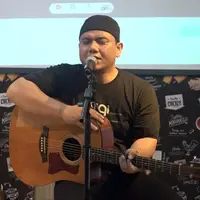 Seperti ini impian Fadly Padi untuk pergi haji bersama istri dan ibu mertuanya.