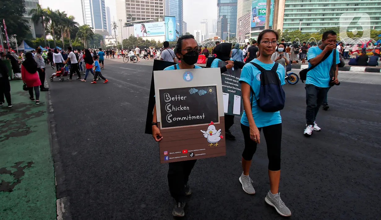 Aksi tersebut bertujuan untuk memastikan ayam yang dikonsumsi masyarakat Indonesia terjamin kesehatannya. (Liputan6.com/Angga Yuniar)