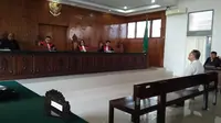 Sidang dengan agenda pembacaan tuntutan dalam kasus ITE Saiful Mahdi (Liputan6.com/Rino Abonita)