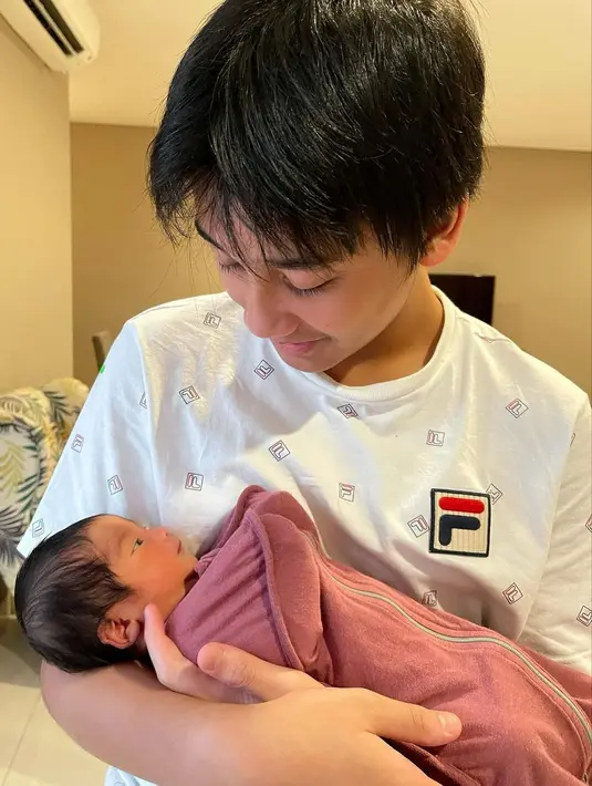 Nola B3 (Instagram/riafinola)