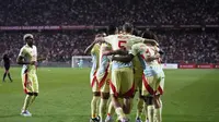 Skuad Spanyol merayakan gol Pedri ke gawang Turki di laga matchday 2 Grup E Kualifikasi Piala Dunia 2026 Zona Eropa di Torku Arena, Senin (08/09/2025). (AP Photo/Khalil Hamra)