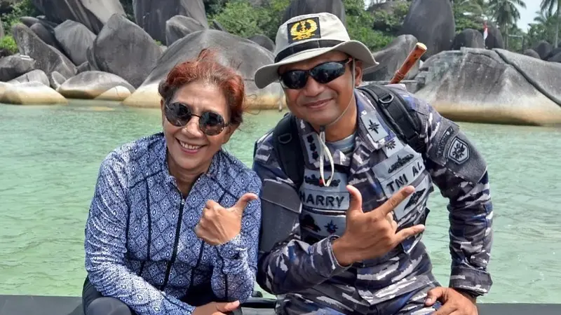 Turut Bela Sungkawa, Ini 6 Potret Kenangan Susi Pudjiastuti dengan Kolonel Harry Setyawan