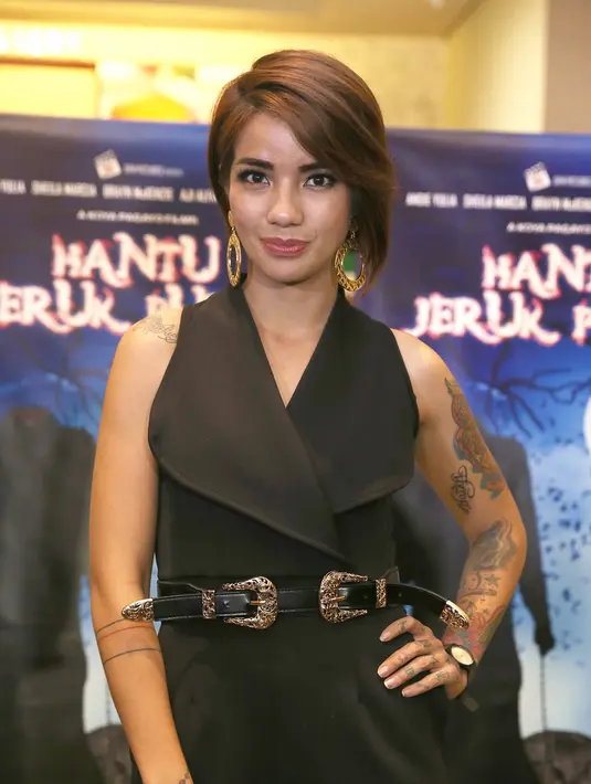 Beberapa waktu lalu, penyanyi Enji mengungkapkan sedikit kekecewaannya melalui Instagram mengetahui putrinya, Leticia Charlotte pindah ke Bali bersama ibunya, Sheila Marcia. (Nurwahyunan/Bintang.com)