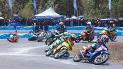 YCR menjadi wadah sekaligus ajang bagi para pembalap muda untuk mengasah kemampuan dan mental mereka. (Bola.com/M Iqbal Ichsan)